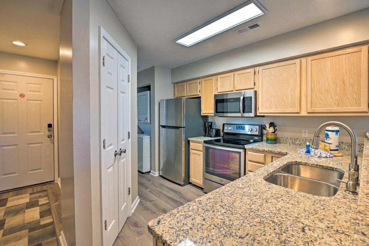 Swim, Golf, Play - Beachy River Oaks Condo! Myrtle Beach Exterior photo