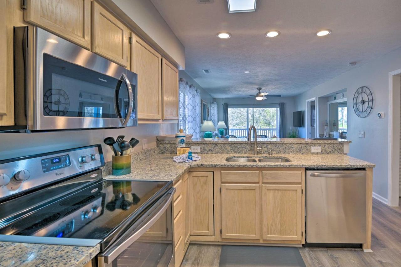 Swim, Golf, Play - Beachy River Oaks Condo! Myrtle Beach Exterior photo