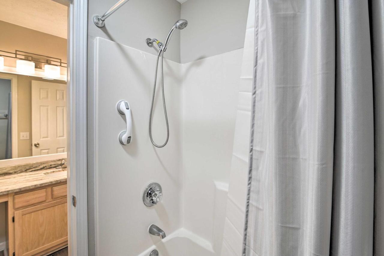 Swim, Golf, Play - Beachy River Oaks Condo! Myrtle Beach Exterior photo